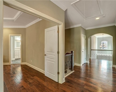 633 Leland Parkway - Photo Thumbnail 20