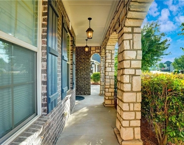 633 Leland Parkway - Photo Thumbnail 2
