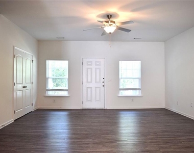 541 Ruths Drive - Photo Thumbnail 12