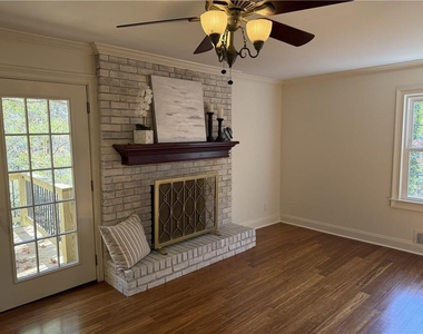 1610 Old Mill Crossing - Photo Thumbnail 13