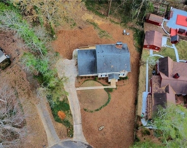 1610 Old Mill Crossing - Photo Thumbnail 37