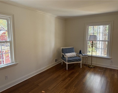 1610 Old Mill Crossing - Photo Thumbnail 10