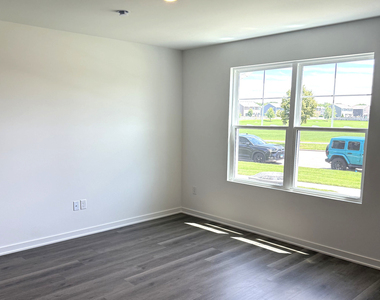 3173 Grande Trail - Photo Thumbnail 2