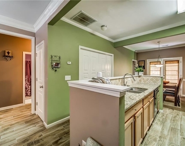 224 W Marietta Street - Photo Thumbnail 3