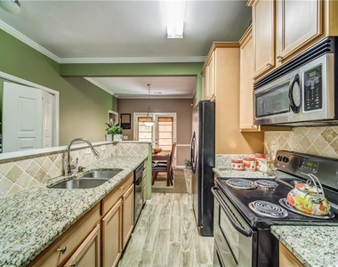 224 W Marietta Street - Photo Thumbnail 1