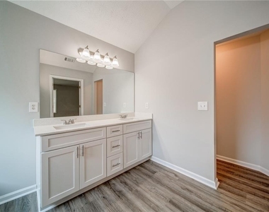 132 Diamond Ridge Avenue - Photo Thumbnail 27