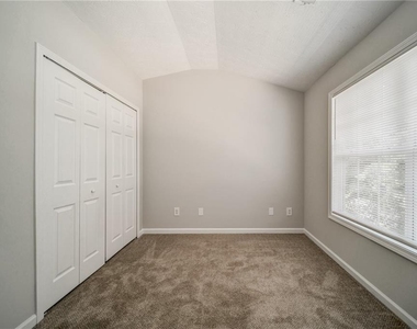 132 Diamond Ridge Avenue - Photo Thumbnail 30