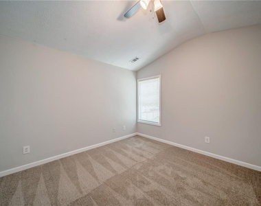 132 Diamond Ridge Avenue - Photo Thumbnail 21
