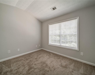 132 Diamond Ridge Avenue - Photo Thumbnail 31