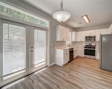 132 Diamond Ridge Avenue - Photo Thumbnail 12
