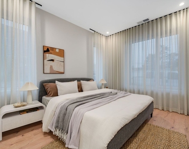 6633 N Milwaukee Avenue - Photo Thumbnail 21