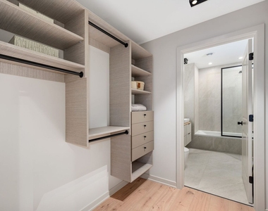 6633 N Milwaukee Avenue - Photo Thumbnail 20