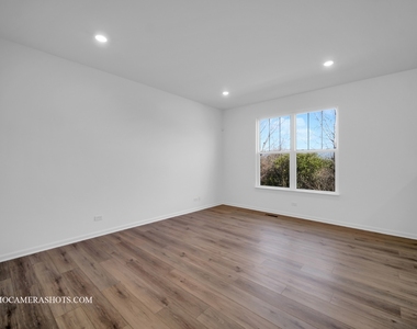 512 Wolverine Drive - Photo Thumbnail 2
