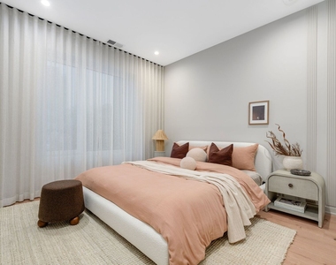 6633 N Milwaukee Avenue - Photo Thumbnail 14