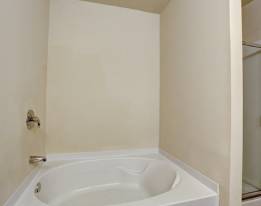 5624 Moresby Court - Photo Thumbnail 18