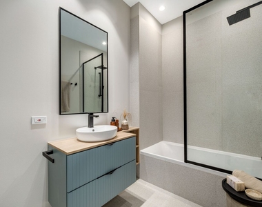 6633 N Milwaukee Avenue - Photo Thumbnail 35