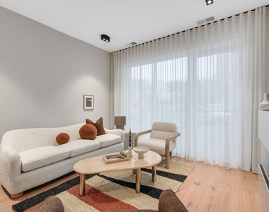 6633 N Milwaukee Avenue - Photo Thumbnail 10