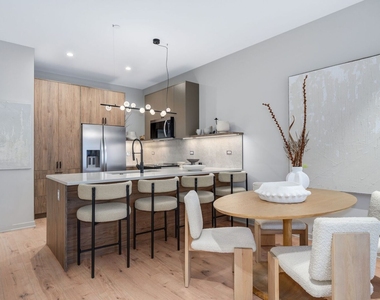 6633 N Milwaukee Avenue - Photo Thumbnail 6