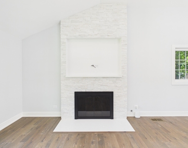 201 E Olive Avenue - Photo Thumbnail 10