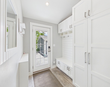201 E Olive Avenue - Photo Thumbnail 33