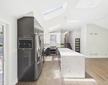 201 E Olive Avenue - Photo Thumbnail 26