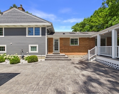 201 E Olive Avenue - Photo Thumbnail 63