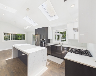 201 E Olive Avenue - Photo Thumbnail 20