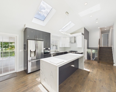 201 E Olive Avenue - Photo Thumbnail 28