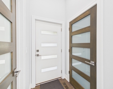 201 E Olive Avenue - Photo Thumbnail 4