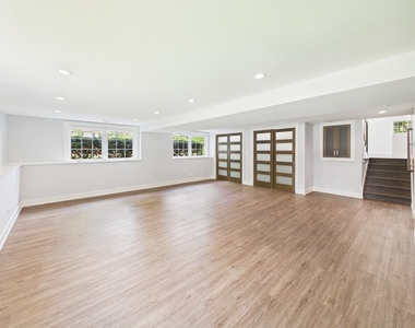 201 E Olive Avenue - Photo Thumbnail 51