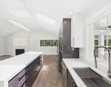 201 E Olive Avenue - Photo Thumbnail 22