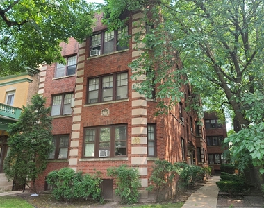 820 Reba Place - Photo Thumbnail 11