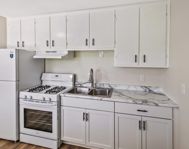 1021 Tollview Avenue - Photo Thumbnail 1