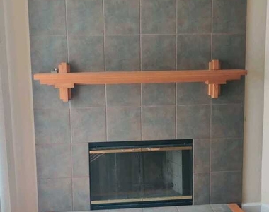1258 Cranbrook Drive - Photo Thumbnail 8