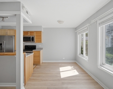 1180 Cove Drive - Photo Thumbnail 4