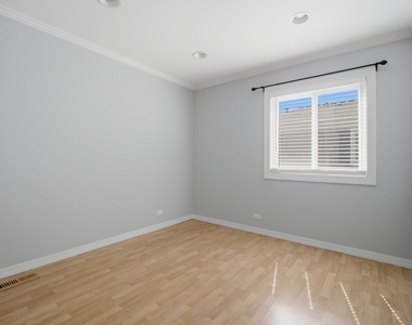 1180 Cove Drive - Photo Thumbnail 11