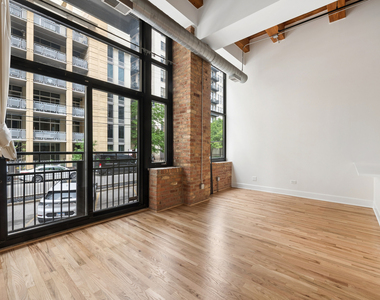 521 W Superior Street - Photo Thumbnail 2