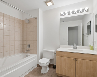 521 W Superior Street - Photo Thumbnail 9