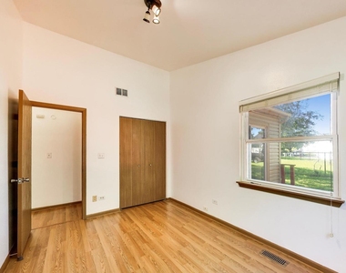 362 Chaparral Circle - Photo Thumbnail 16