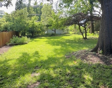 4532 Pershing Avenue - Photo Thumbnail 14
