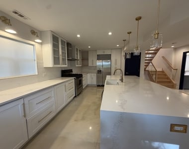 4532 Pershing Avenue - Photo Thumbnail 8