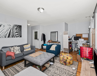 1246 W Ohio Street - Photo Thumbnail 2