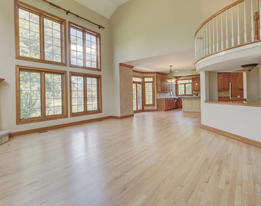 26025 Whispering Woods Circle - Photo Thumbnail 16