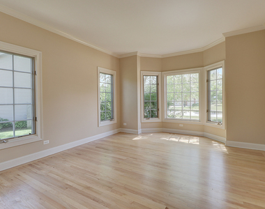 26025 Whispering Woods Circle - Photo Thumbnail 3