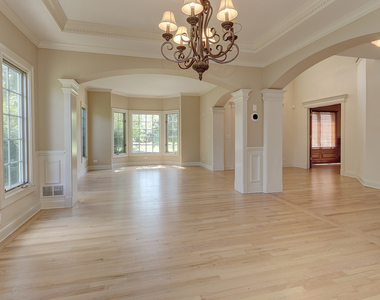 26025 Whispering Woods Circle - Photo Thumbnail 5