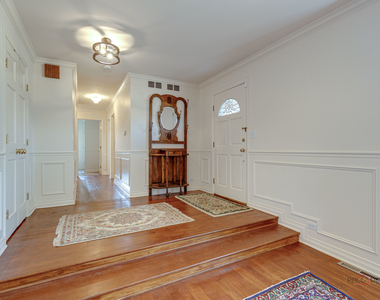 1447 Carol Lane - Photo Thumbnail 3