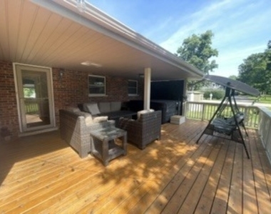 1447 Carol Lane - Photo Thumbnail 32