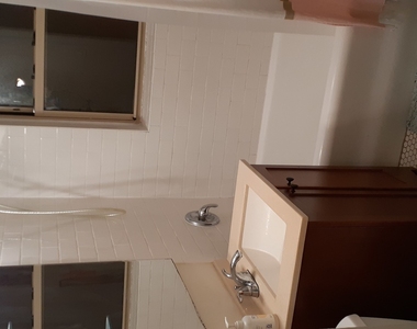318 Sherman Avenue - Photo Thumbnail 10