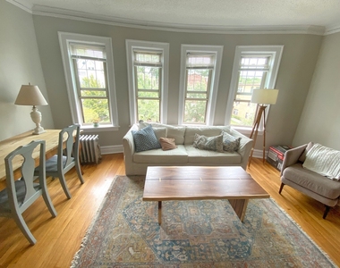 318 Sherman Avenue - Photo Thumbnail 3