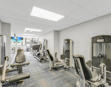 405 N Wabash Avenue - Photo Thumbnail 14
